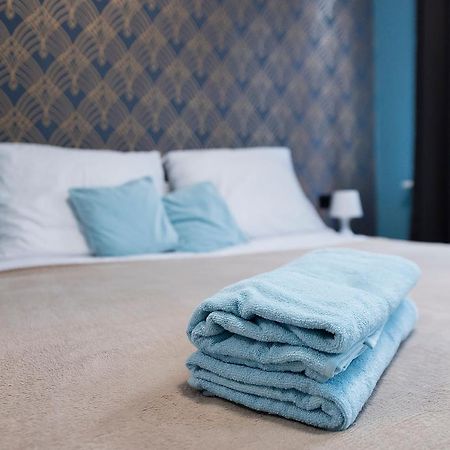 Red Brick Apartment Centrum 우치 외부 사진